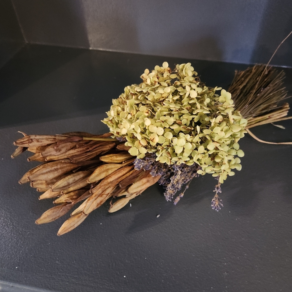 Real Dried Flower Bouquet.